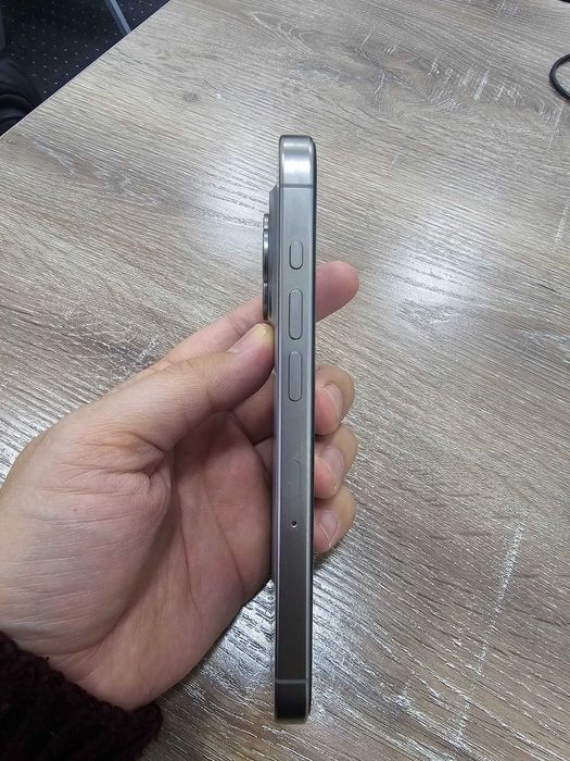 Iphone 15 Pro 128GB Natural Titanium