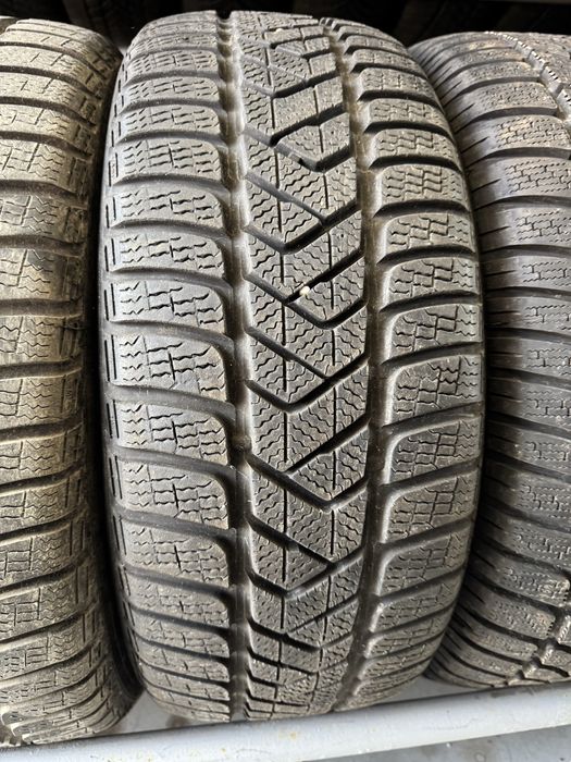 Anvelope 225/50/17 Pirelli