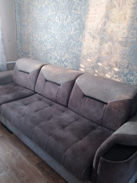 Продаю диван 2.7 м и кресло-кровать 1.2 м