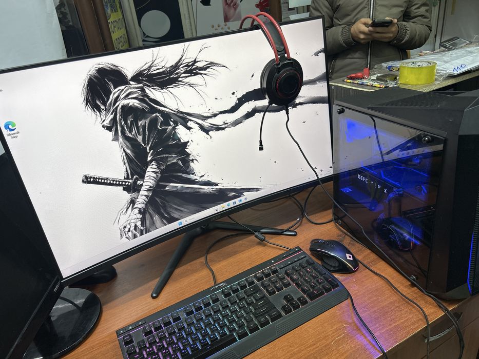 мощный игровой пк Predator,Монитор Acer (обмен на айфон)