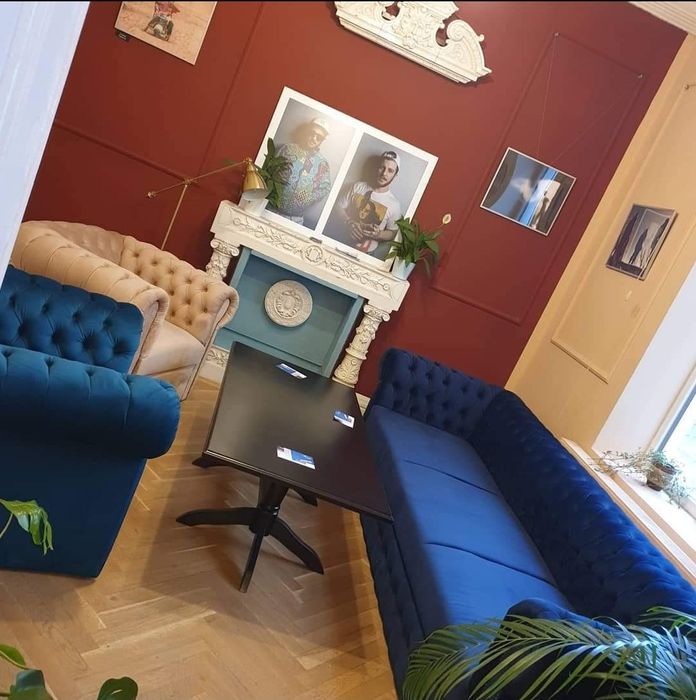 Canapele si fotolii chesterfield pt orice tip de locatie