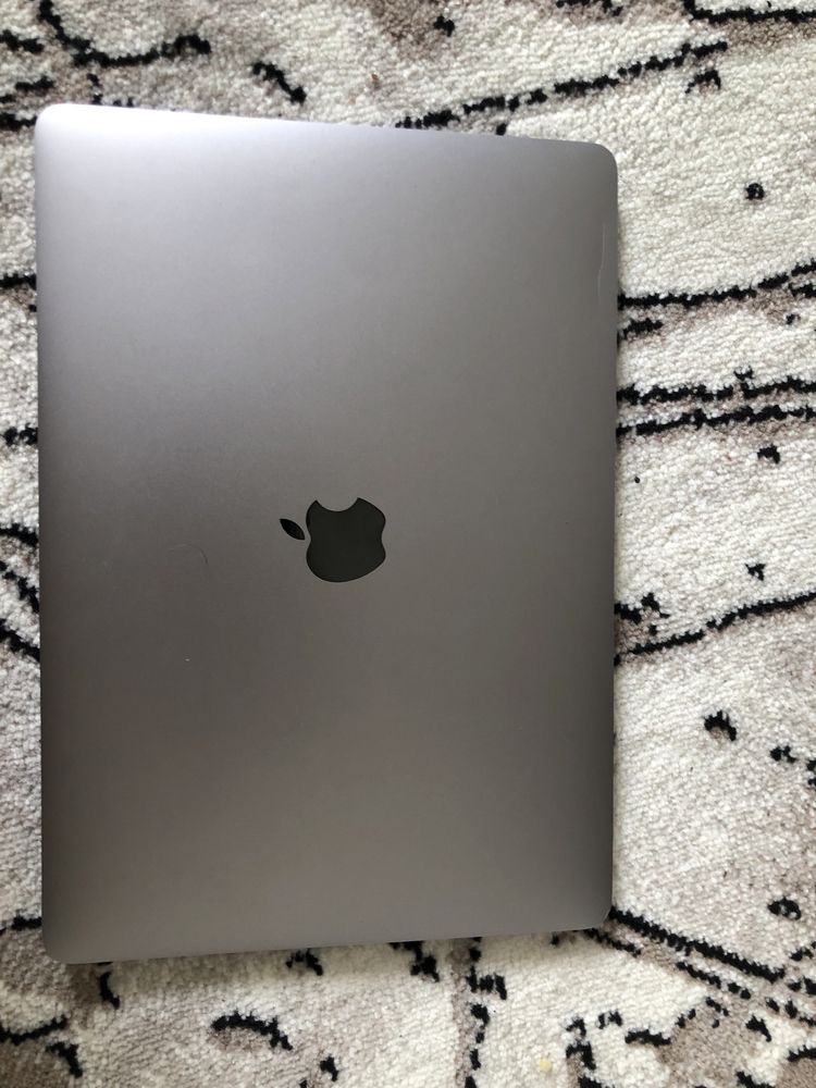 Macbook Pro 2018 13 inch