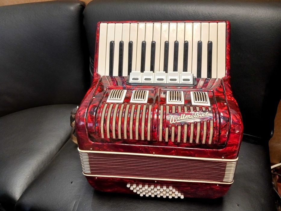 Acordeon Weltmeuster 40 bas