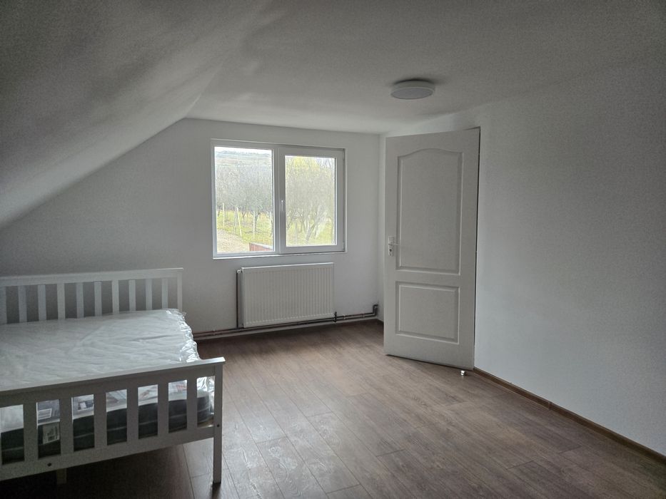 Inchriez apartament 2 camere ,Aiudul de sus