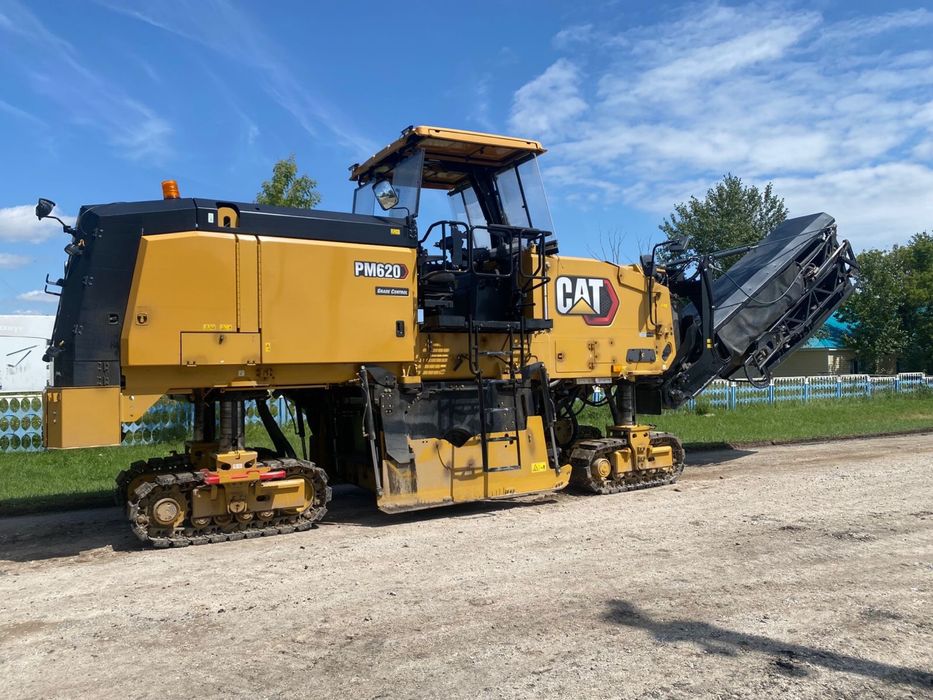 Дорожная фреза в аренду новая