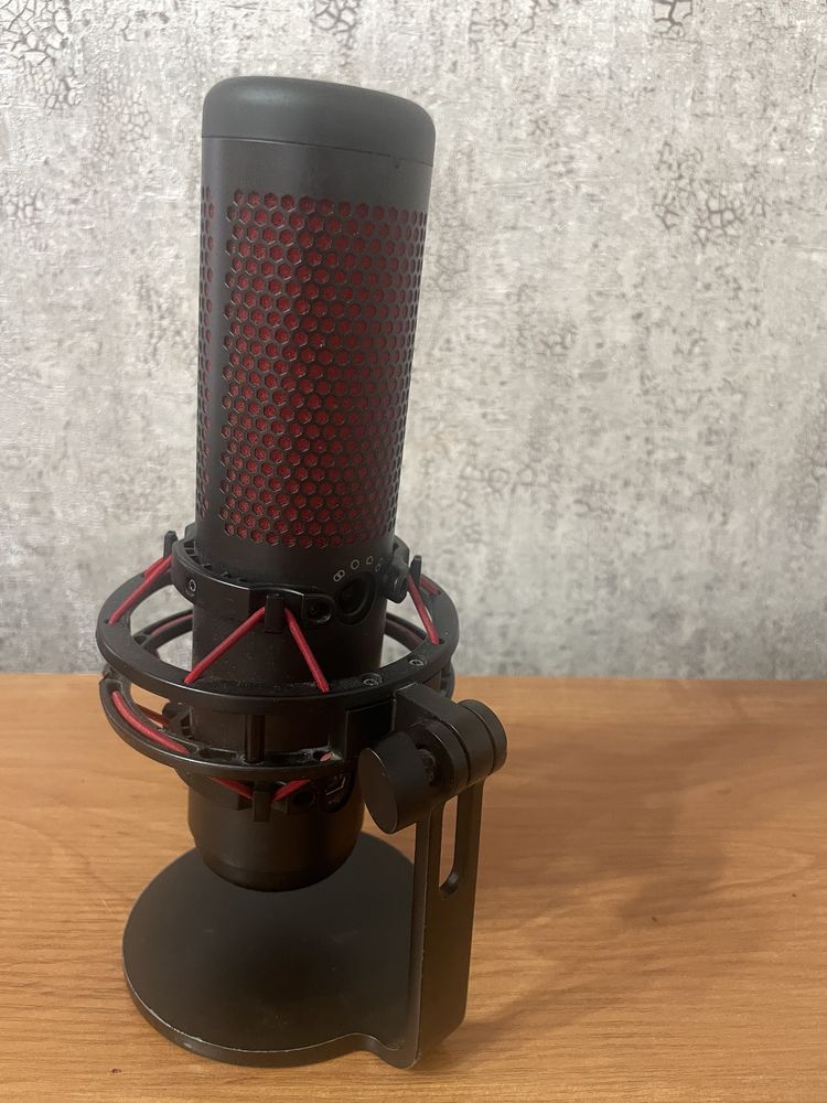 микрофон hyperx quadcast рабочий, хороший