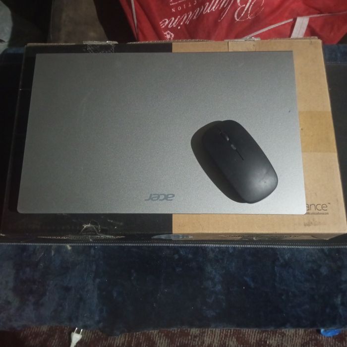 Srochni Notebook ACER Aspire 3