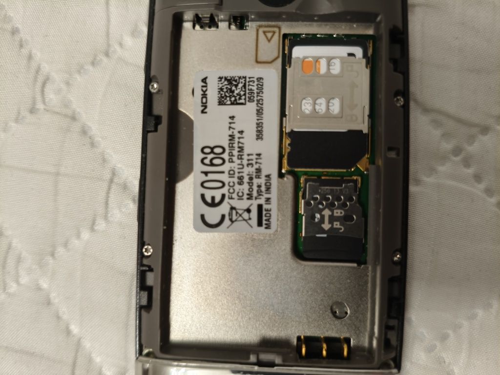 Vând telefon mobil Nokia Asha 311 in stare perfectă! Colecție!