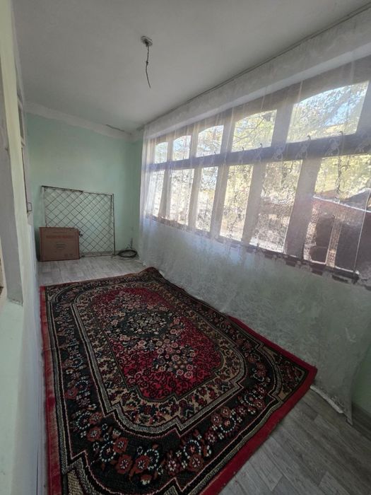 Продаётся 2 ком на ОКТЯБРЕ