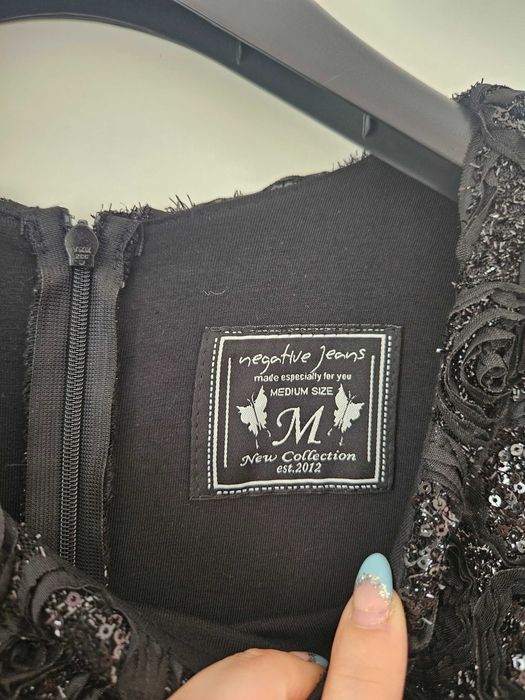 Официална рокля .