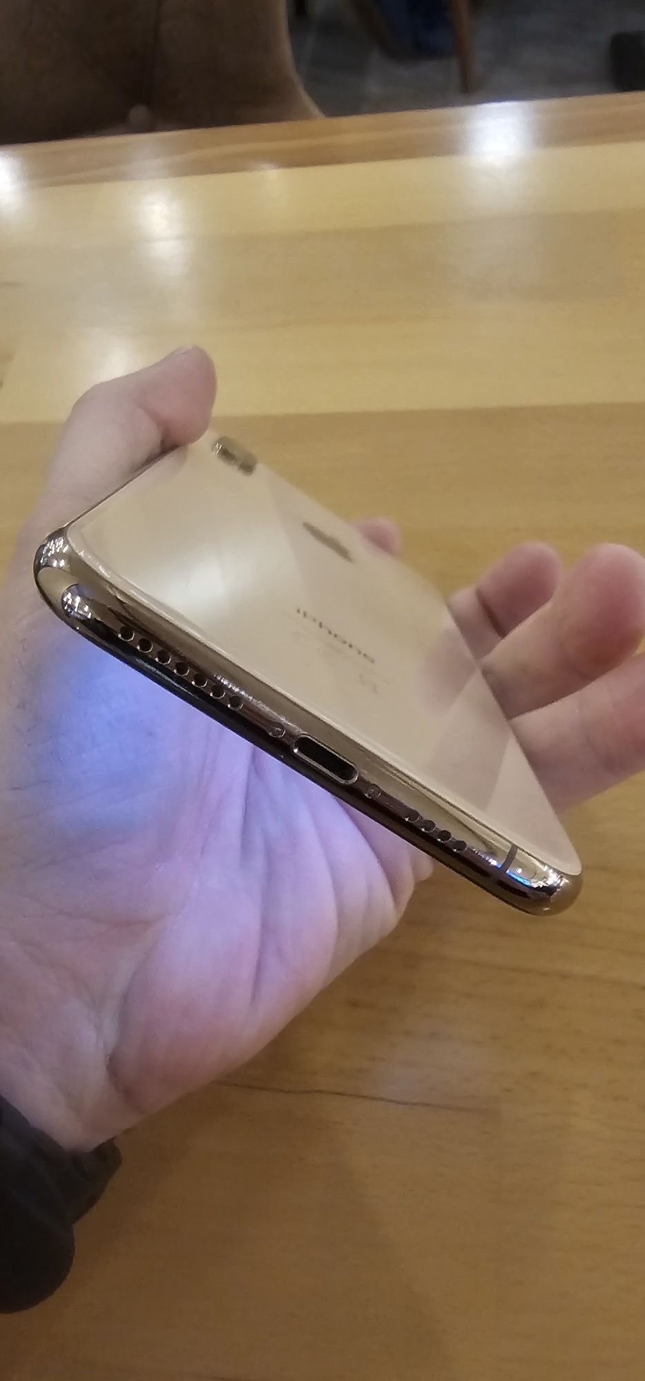 Iphone XS Max Gold, impecabil, ca nou, baterie 100% si originala