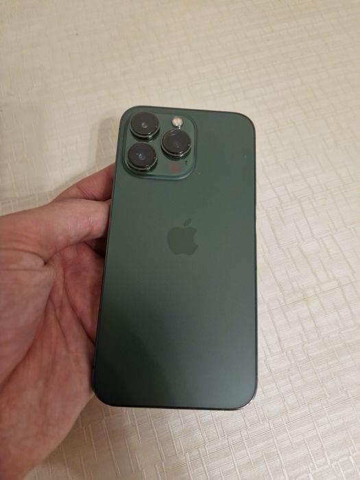 Продам iPhone 13 Pro 256gb в отличном состоянии