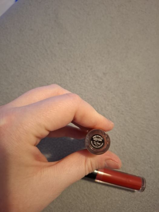 1 gloss Sephora + 2 rujuri Sephora