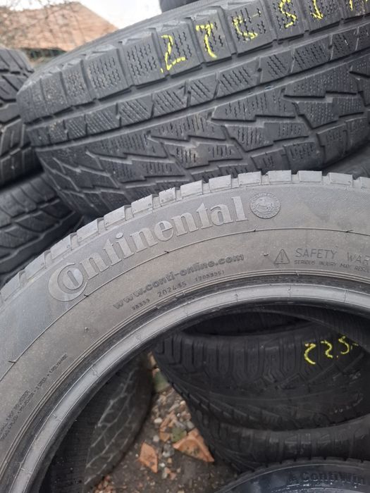 Vand 2 anvelope 215 55 16 continental de iarna bune