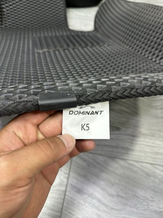 Kia K5 avtomobili uchun evromat poliki