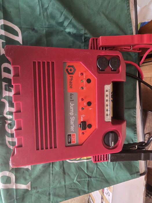 Robot de pornit masina