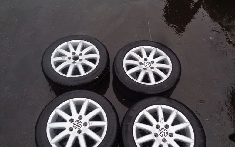 Vand Jante Aliaj cu cauciucuri Volkswagen Jetta 215/55 R16