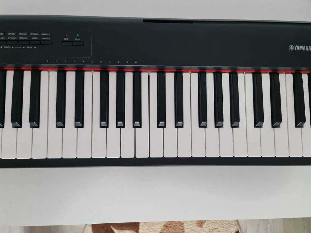 Yamaha NP-32 Piaggero Black