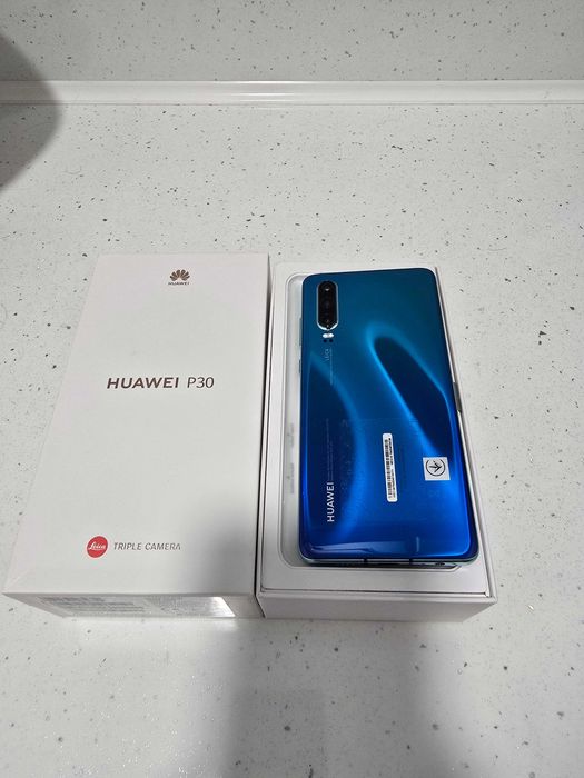 Huawei P30 • 128GB • 6GB RAM • Aurora • Отлично състояние + кутия