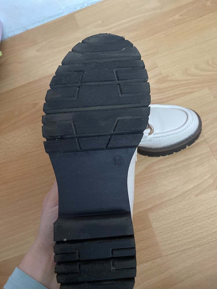 Loafersi de dama marimea 36