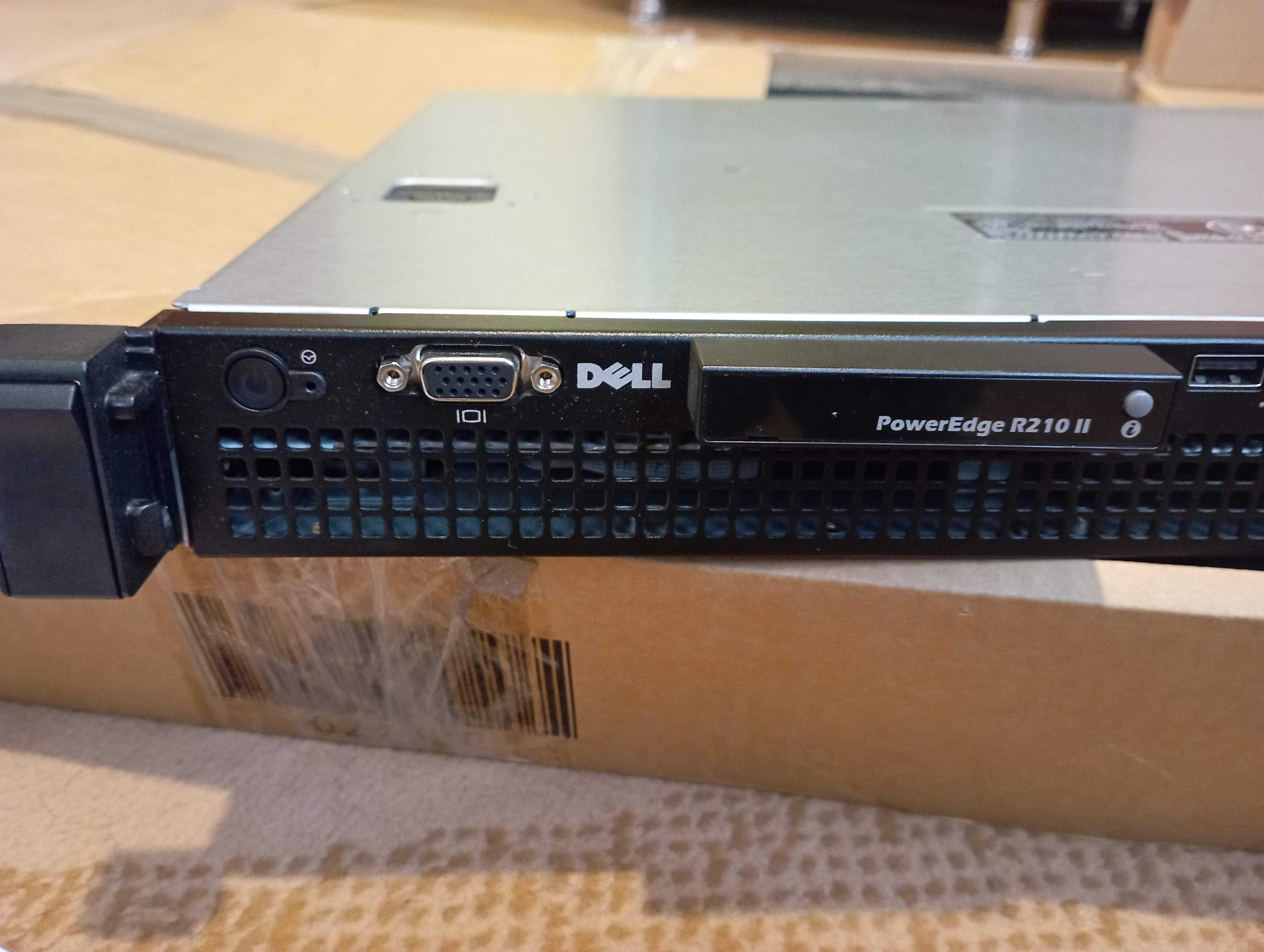 Продавам Сървър DELL PowerEdge R210 II,Xeon 3.30Ghz ,4GB DDR3, 2x500GB