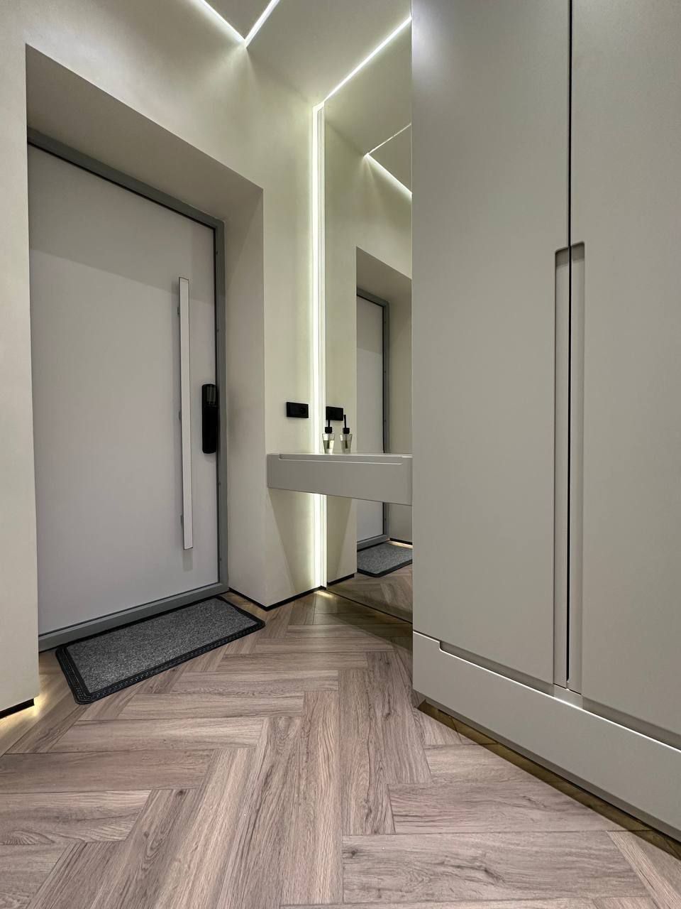 Продаётся 2х  комнатная квартира в ЖК Mirabad Avenue от Golden House
