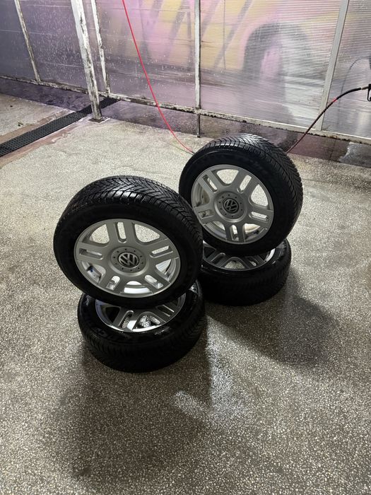 Продавам 16" Джанти Ronal с гуми Tracmax 205/55/16 dot 22