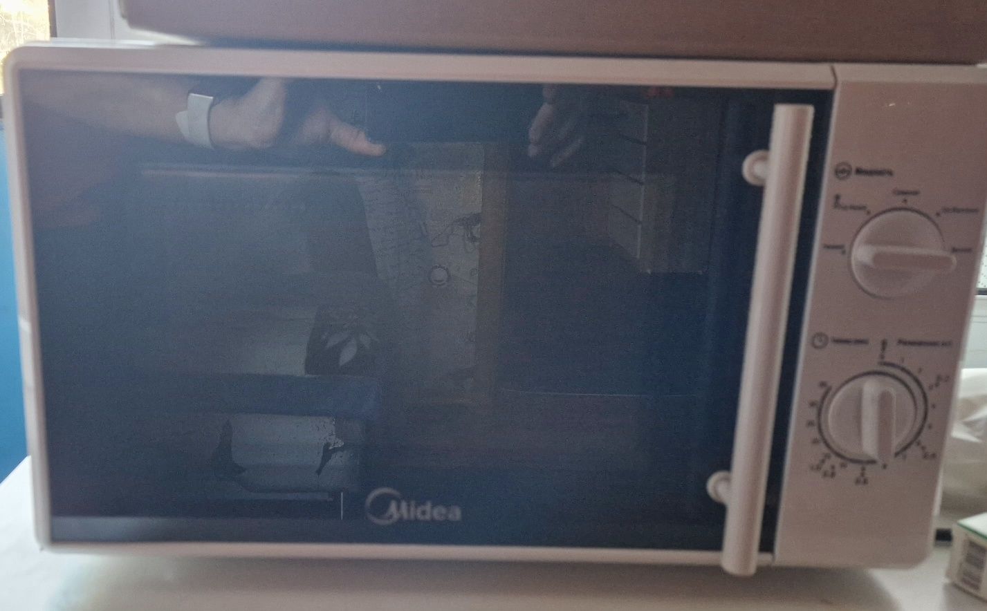 Микроволновка продам бу