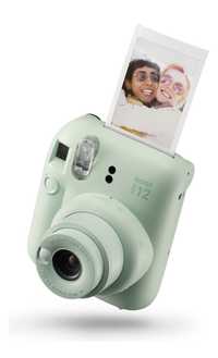 Фотокамера моментальной печати Fujifilm instax mini 12 зеленый