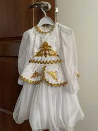 Продам национальное платье белое для девочки 3-4 года