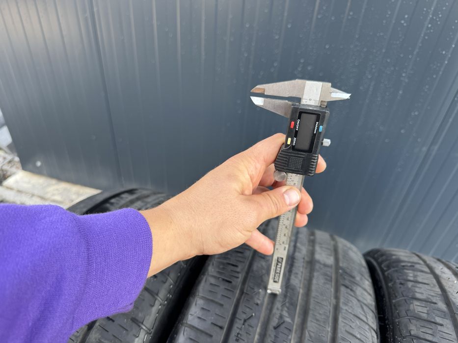 Pirelli 225 40 19 всесезонни гуми 4бр