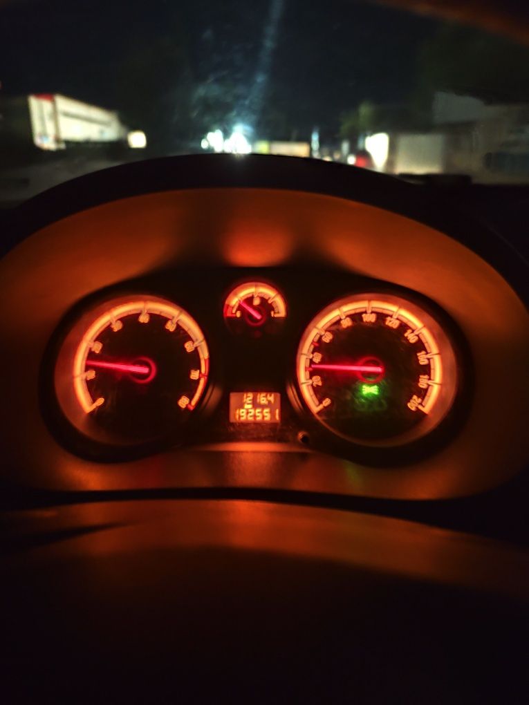 Vând Opel CORSA D