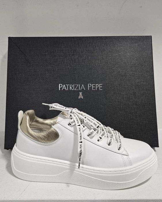 Patrizia Pepe кецове нови