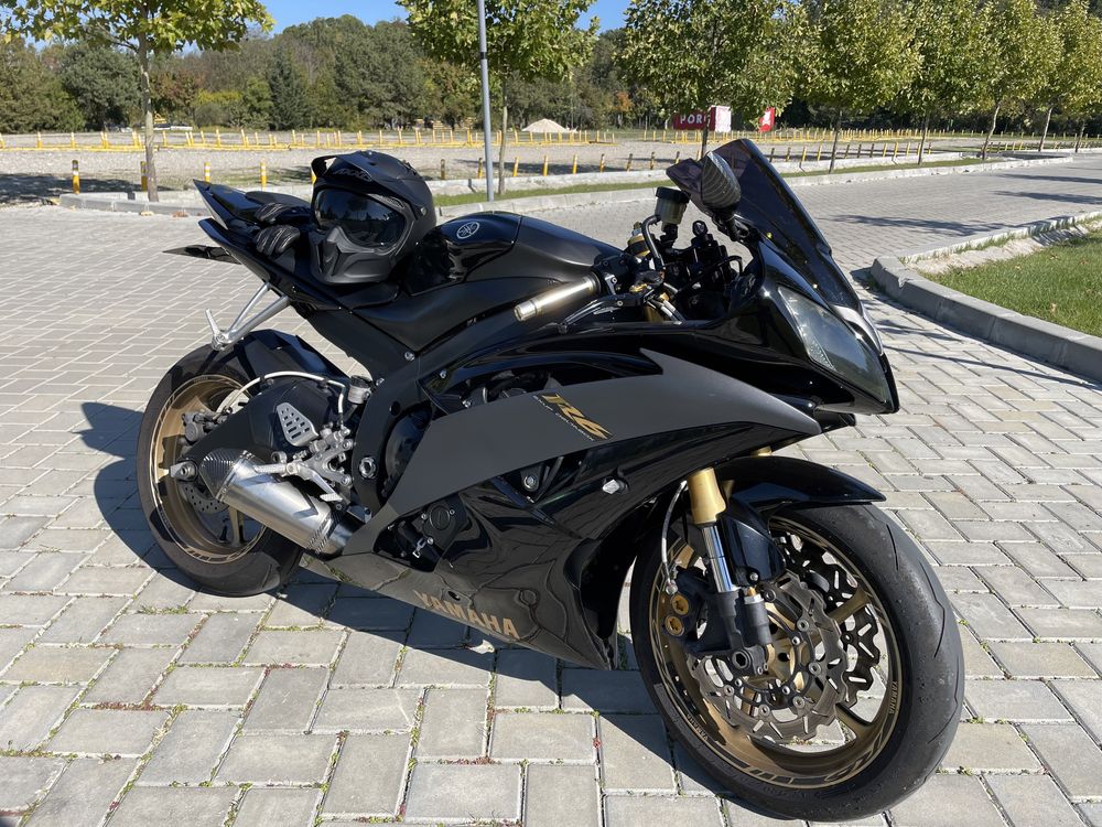 Motocicleta Yamaha R6