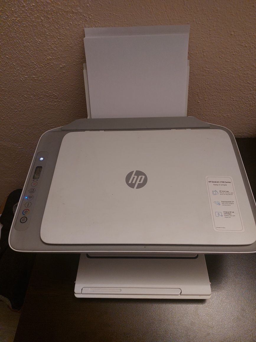 3в1 Принтер HP 2700