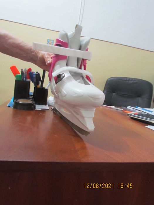 Vand Patine de gheata reglabile Signa 34-37