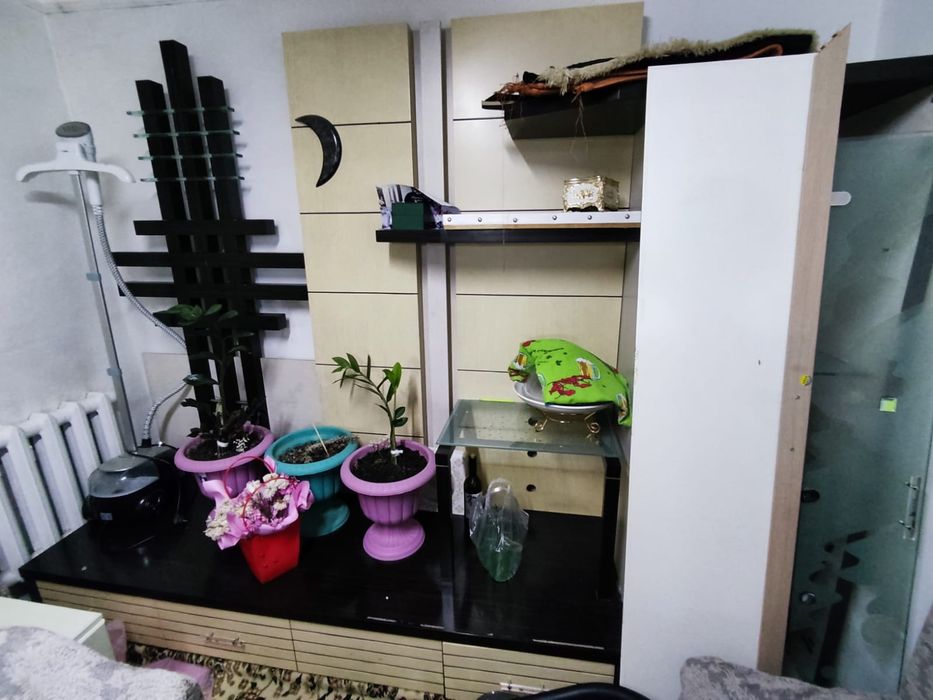 Шкаф для гостиной