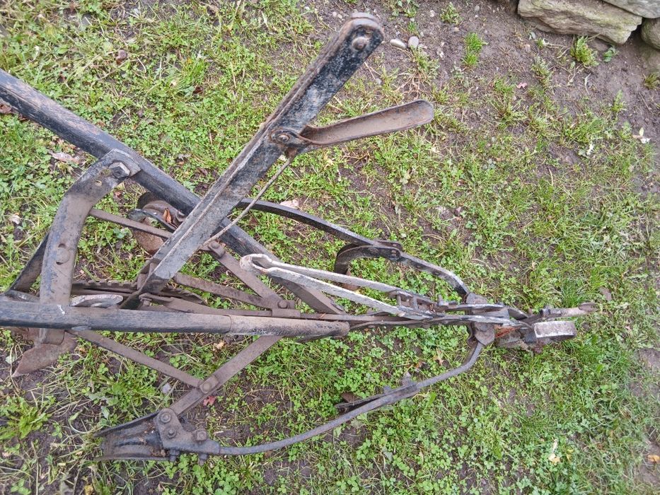 Plug prășitoare veche