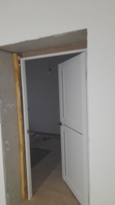 Установка межкомнатных дверей Есік орнату Монтаж дверьи