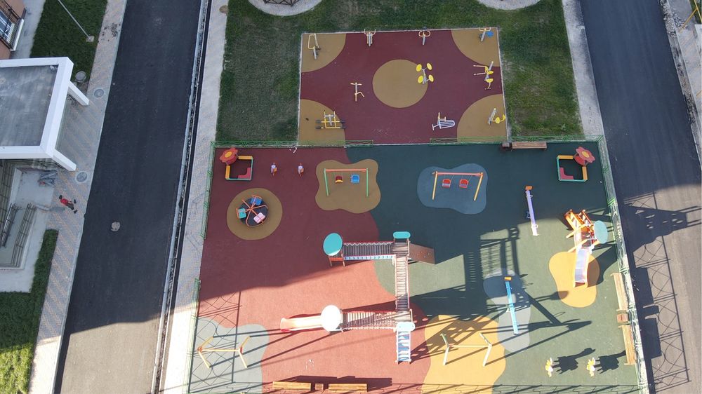 Тартан,крошка резиновая,бесшовные покрытие