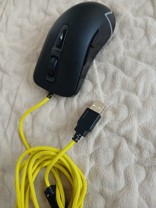 Mouse gaming cu lumini