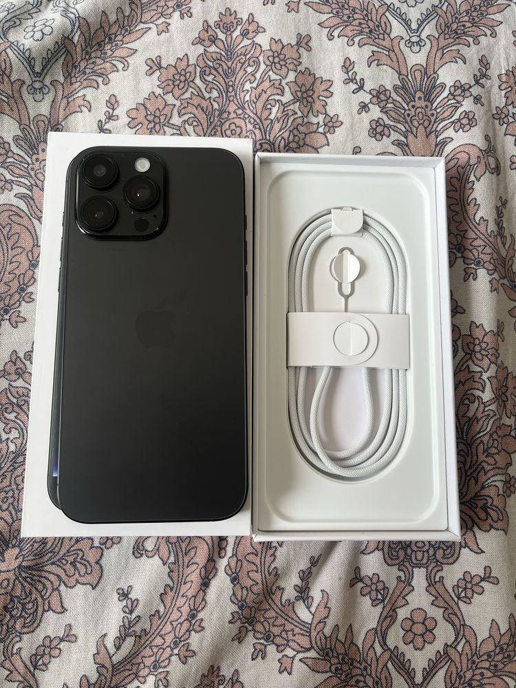 Продам iPhone 16 pro max