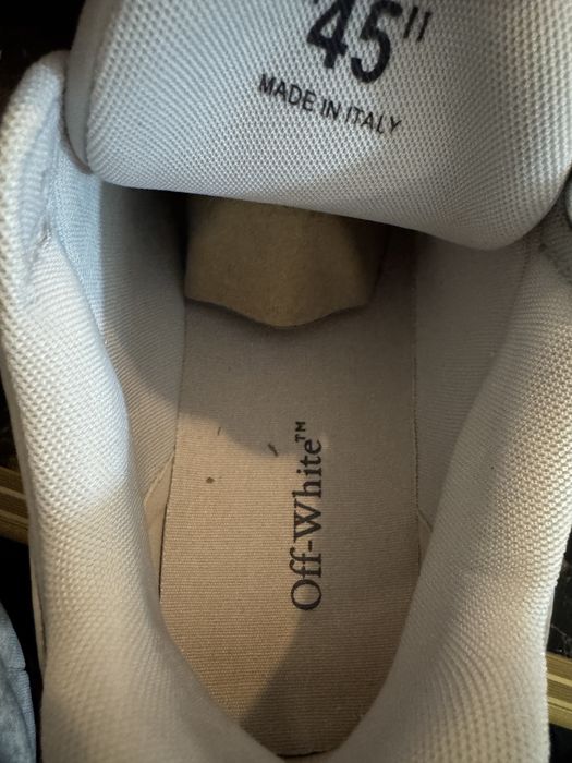 Off white out of office 44