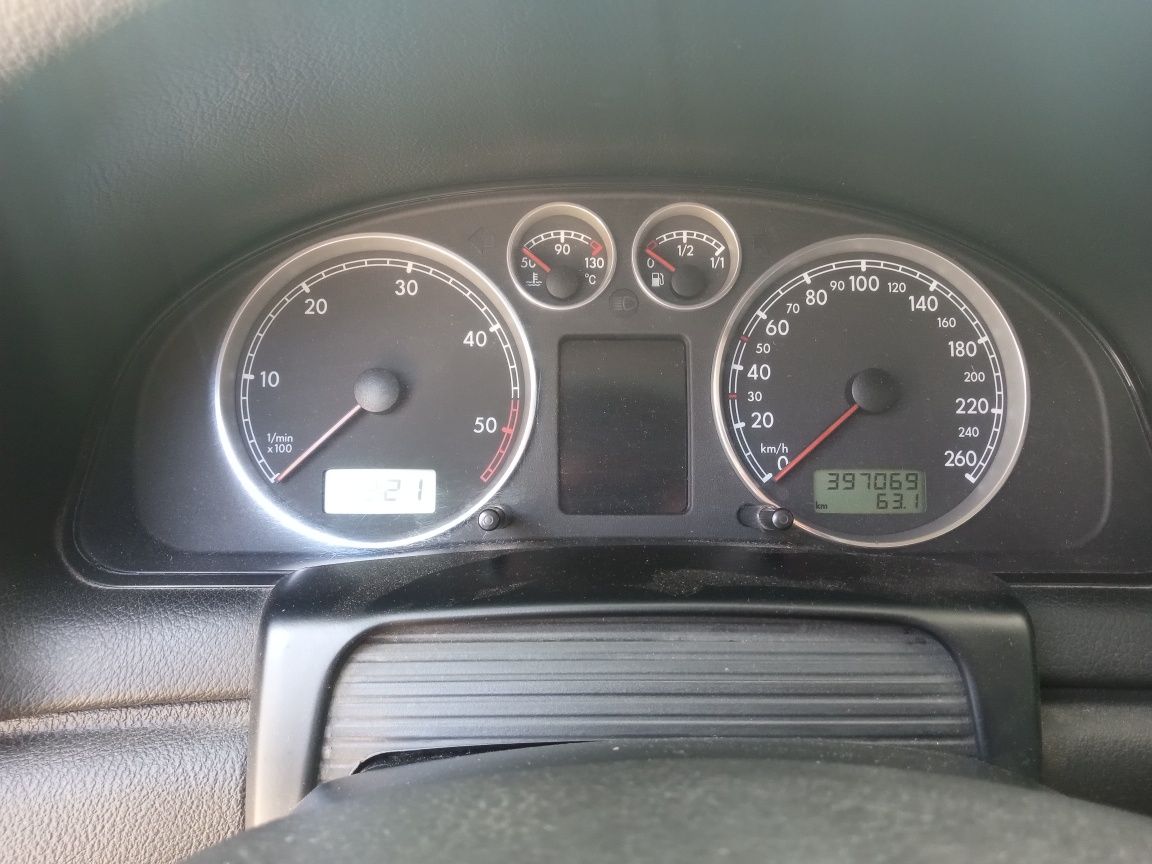 Vand VW Passat b5.5 1.9tdi 131cp an 2003