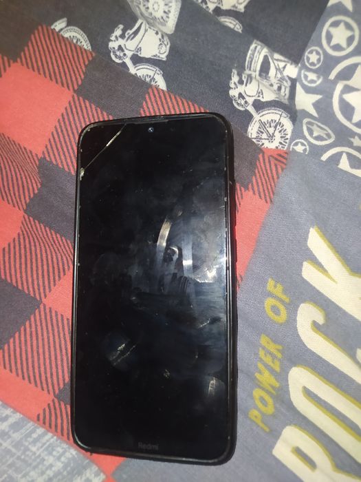 Продам телефон  редми