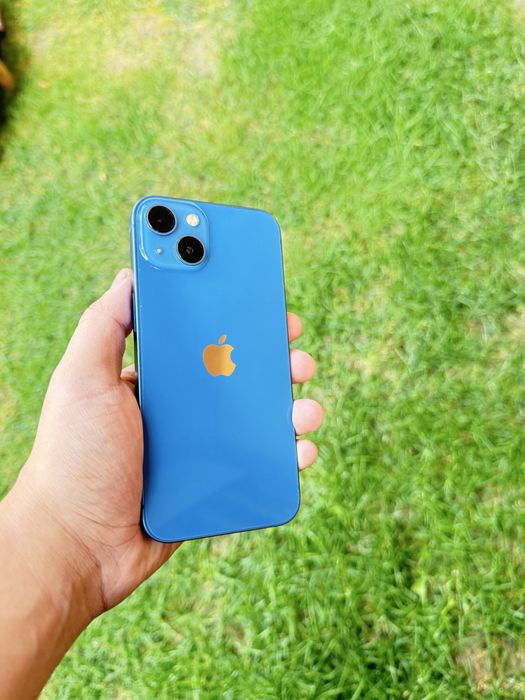 Iphone 13 Blue
