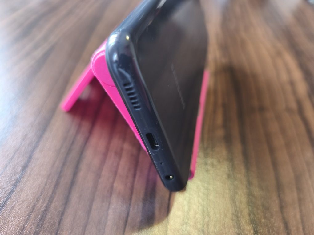 Samsung A-13 отличен