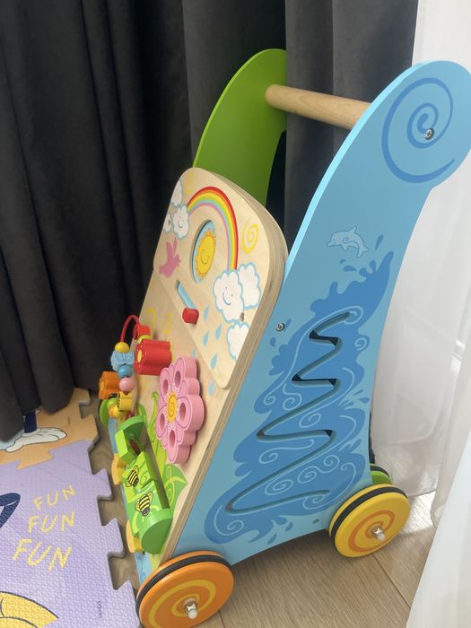 Дървен уокър - Проходилка с активности 6 в 1