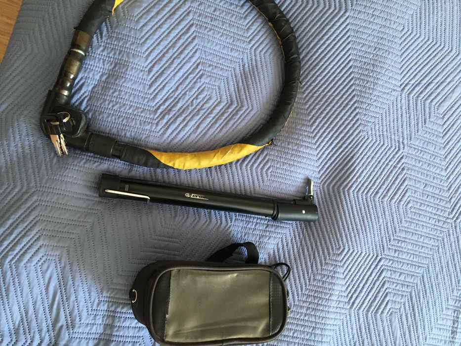 продам насос на велосипед и не только ,еще замок на вело тросовый