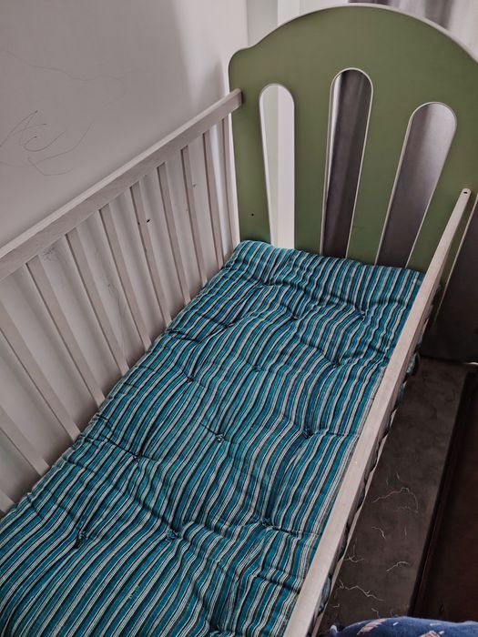 Детская кровать продам